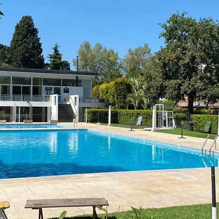 Apartamento En Country Pilar Piscina Parrilla Propia Hasta 4 Personas Eksteriør bilde