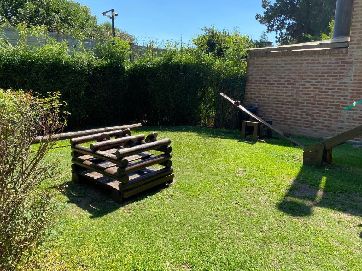 Apartamento En Country Pilar Piscina Parrilla Propia Hasta 4 Personas Eksteriør bilde