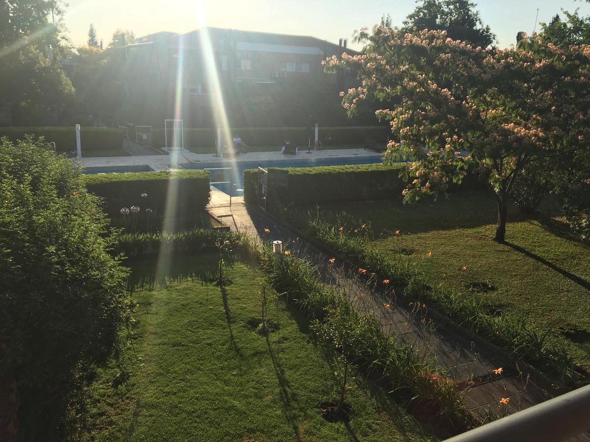 Apartamento En Country Pilar Piscina Parrilla Propia Hasta 4 Personas Eksteriør bilde
