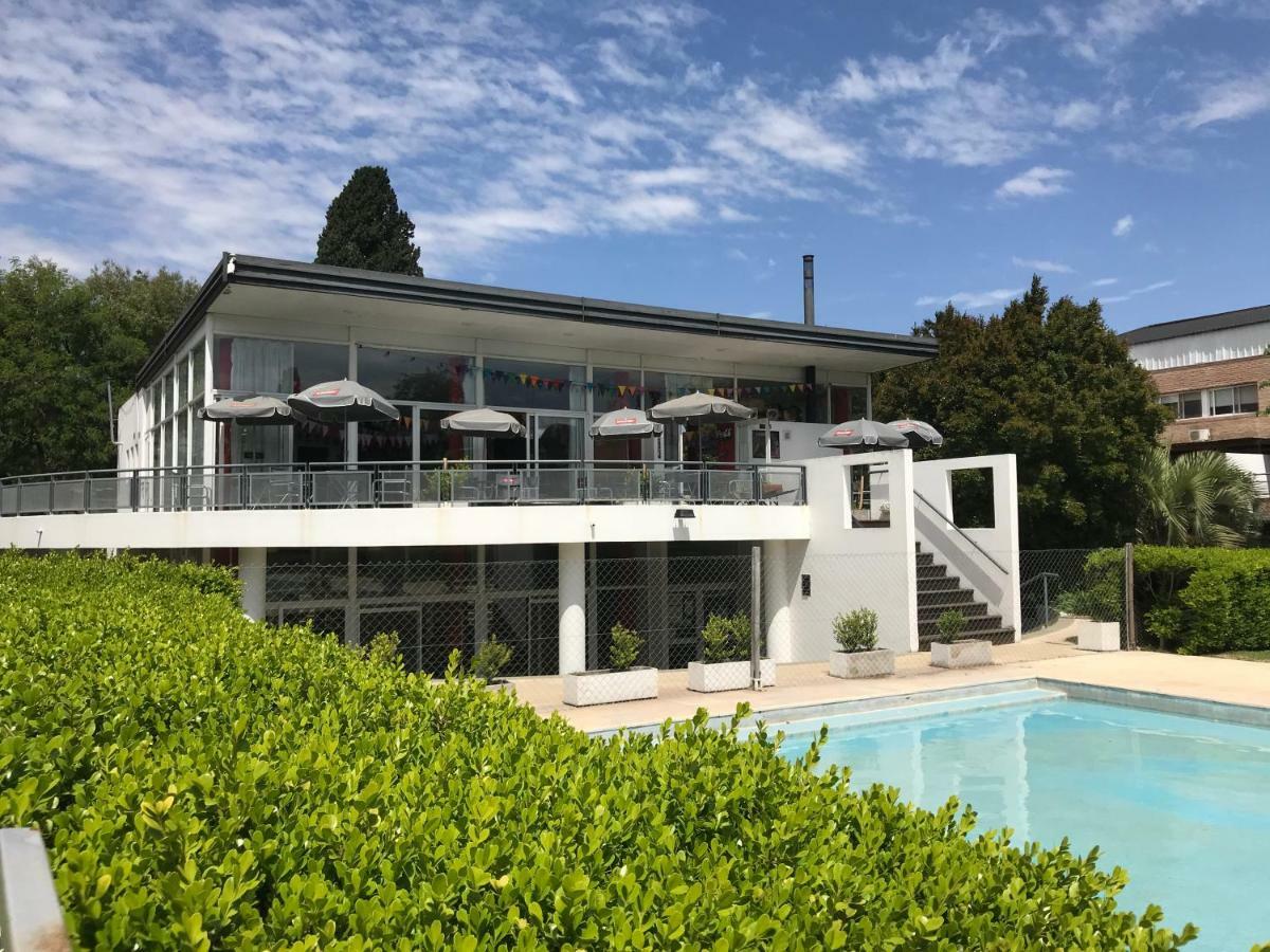 Apartamento En Country Pilar Piscina Parrilla Propia Hasta 4 Personas Eksteriør bilde